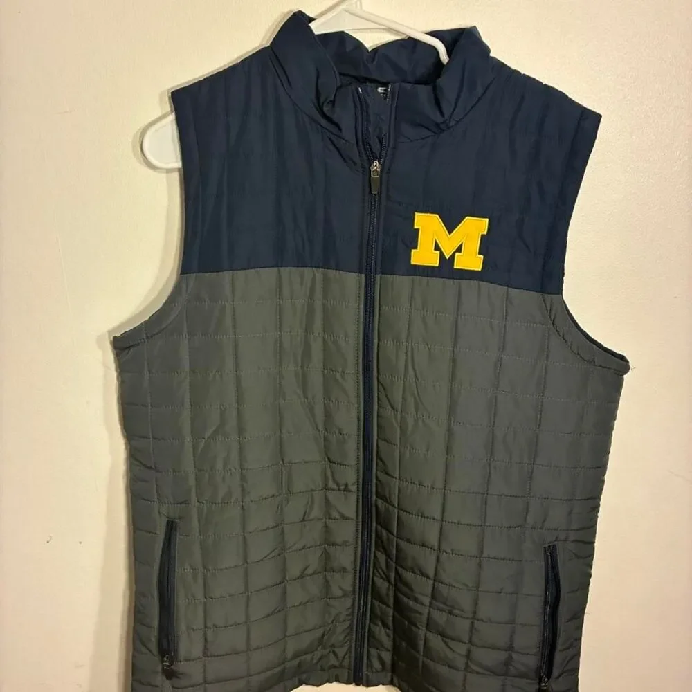 Colosseum Men's Vest